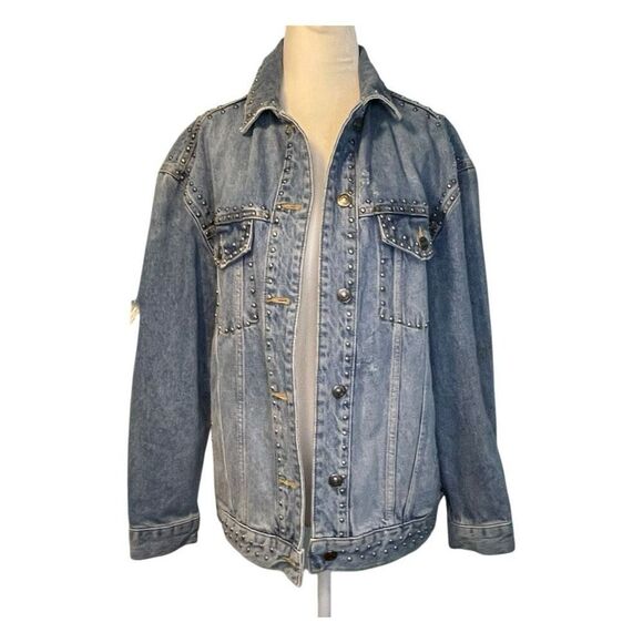 Free People Studded Denim Trucker Jacket Blue Medium Wash Distressed Denim XS - Picture 3 of 13